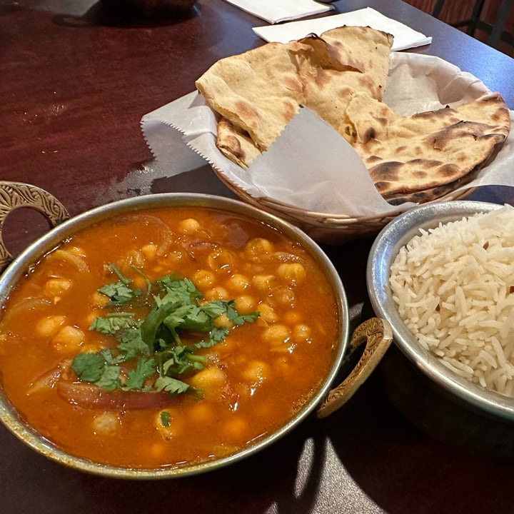 photo of Sargam Restaurant & Bar Chana Masala shared by @biglew on  04 Jul 2023 - review