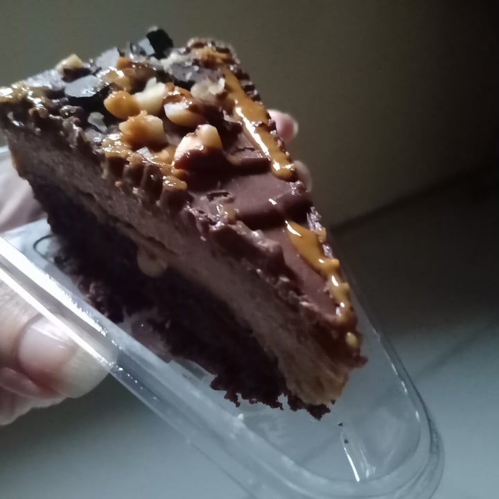 photo of Tortas Arroz Doce Torta brownie com creme de amendoim e paçoca e ganache de chocolate shared by @taciana on  01 Jul 2023 - review