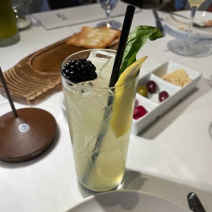 Avra rockefeller center manhattan new york united states lemonade in