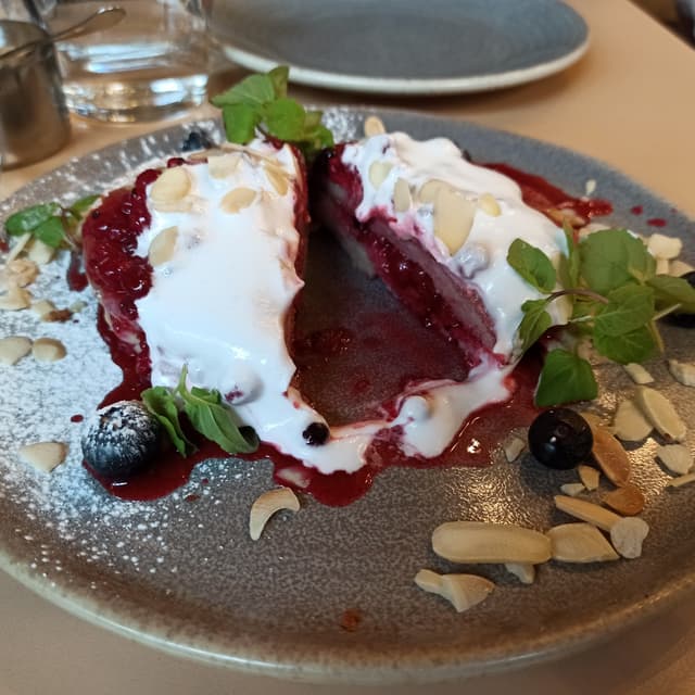 Black Forrest Berries at Where The Pancakes Are - Review by @gingerica ...