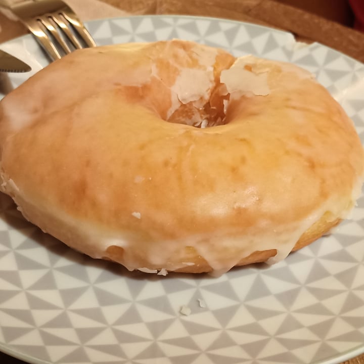 photo of VegAmazing Doughnuts Donut clásico shared by @fran-veast on  30 Apr 2023 - review