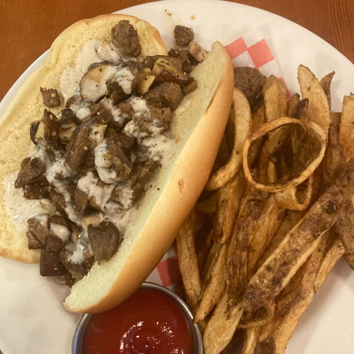 photo of Eve Olive Beyond Steak Sandwhich shared by @miranda24680 on  26 Jun 2023 - review