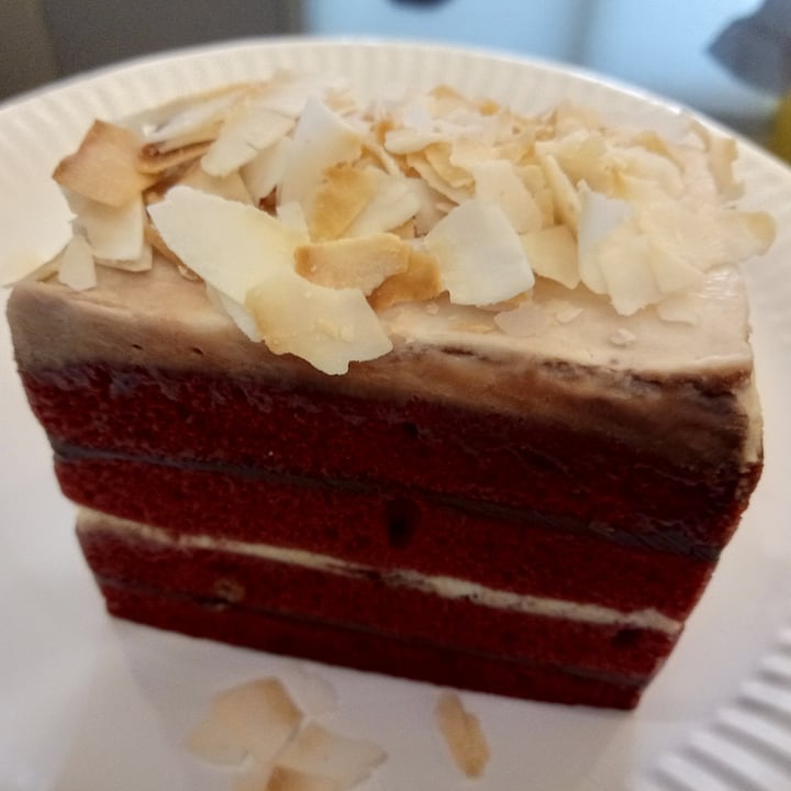 photo of Privé Tiong Bahru Moist Red Velvet Cake shared by @veganspicegirl on  10 Mar 2023 - review