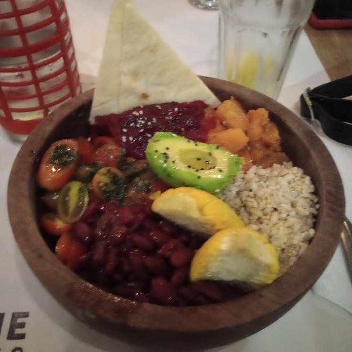 photo of Ache Delugo Buddha Bowl Proteico shared by @rocioroom on  27 Jan 2023 - review