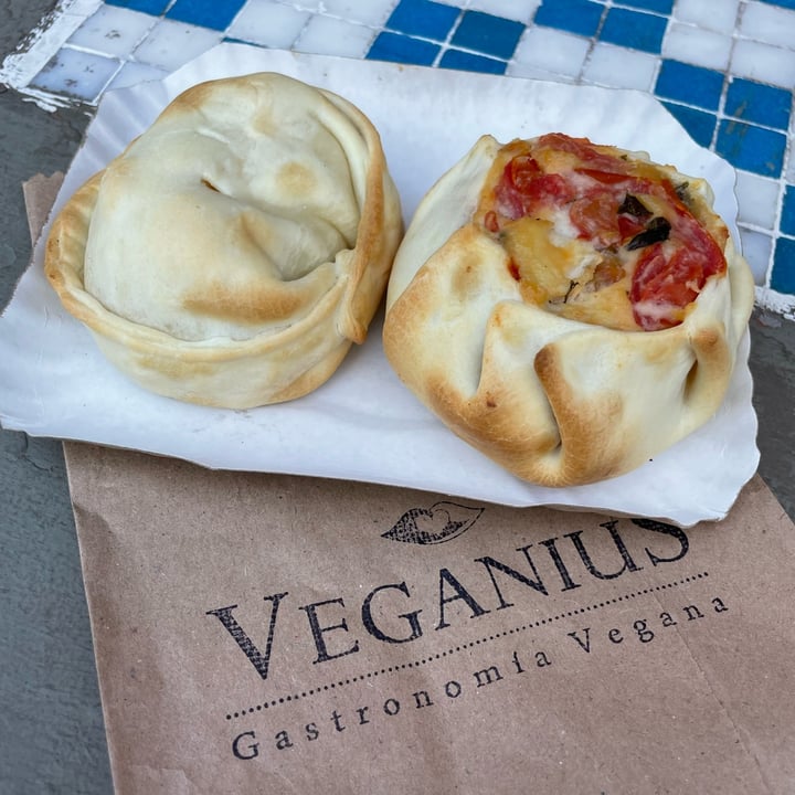 photo of Veganius Empanada Caprese shared by @valenequiza on  03 Jan 2023 - review