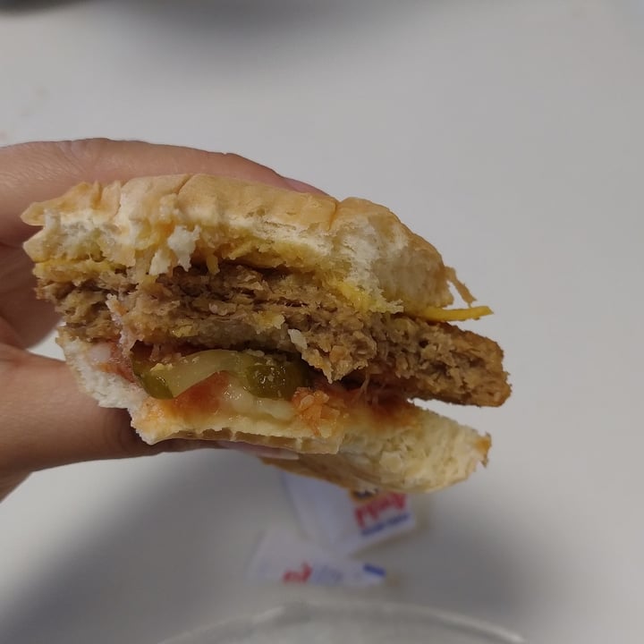 photo of Jerry's Vegan Burgers Jerrys Quarter Pounder Mila shared by @purpleveg on  12 Jun 2023 - review
