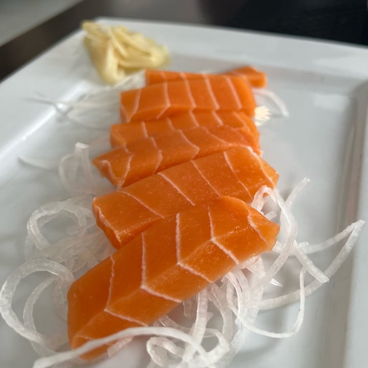 photo of Asia Fusion Sushi sashimi zalmon shared by @moccymoccy on  23 May 2023 - review