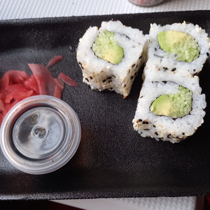 photo of Sushi Wave Bar Vegan sushi shared by @merle60 on  11 Jun 2023 - review