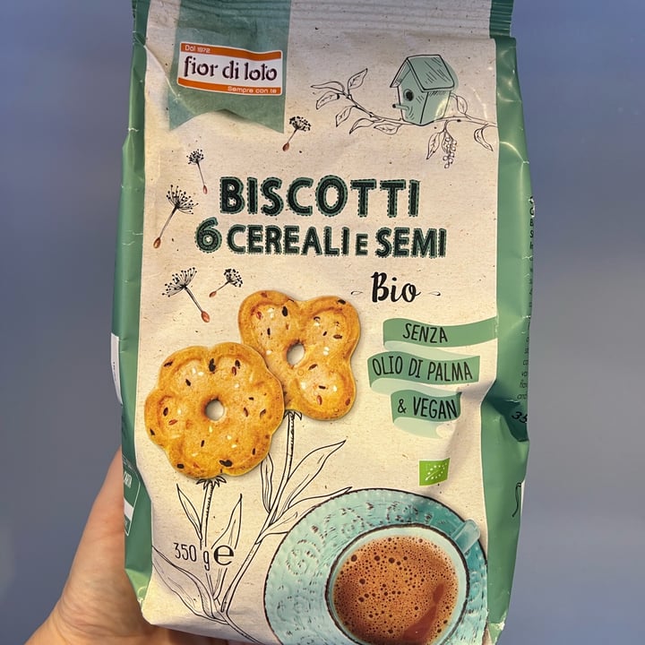 photo of Fior di Loto Biscotti 6 cereali e semi bio shared by @marylea on  05 Feb 2023 - review
