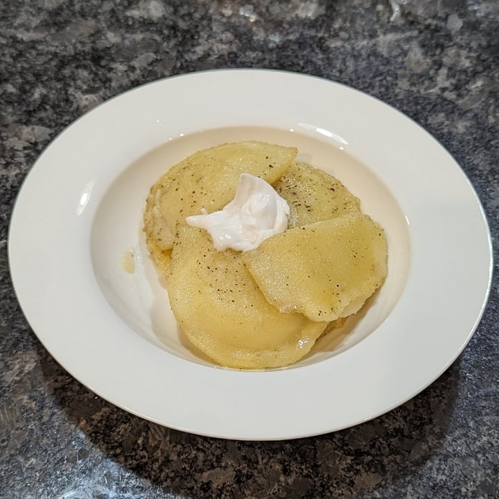 photo of Stella's Perogies Vegan Cheddar Style Perogies shared by @stormm on  05 Feb 2023 - review