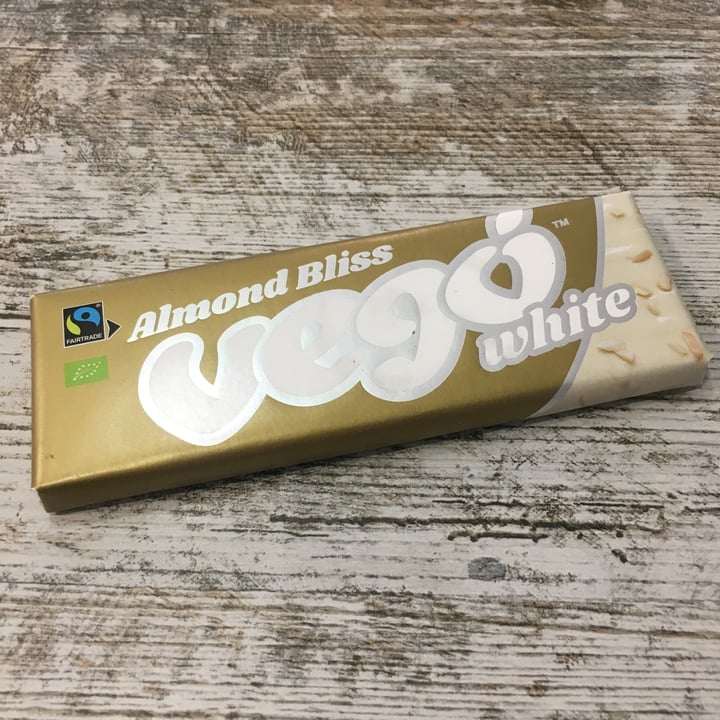 photo of Vego almond bliss vegó white shared by @marialatenedor on  21 Jan 2023 - review