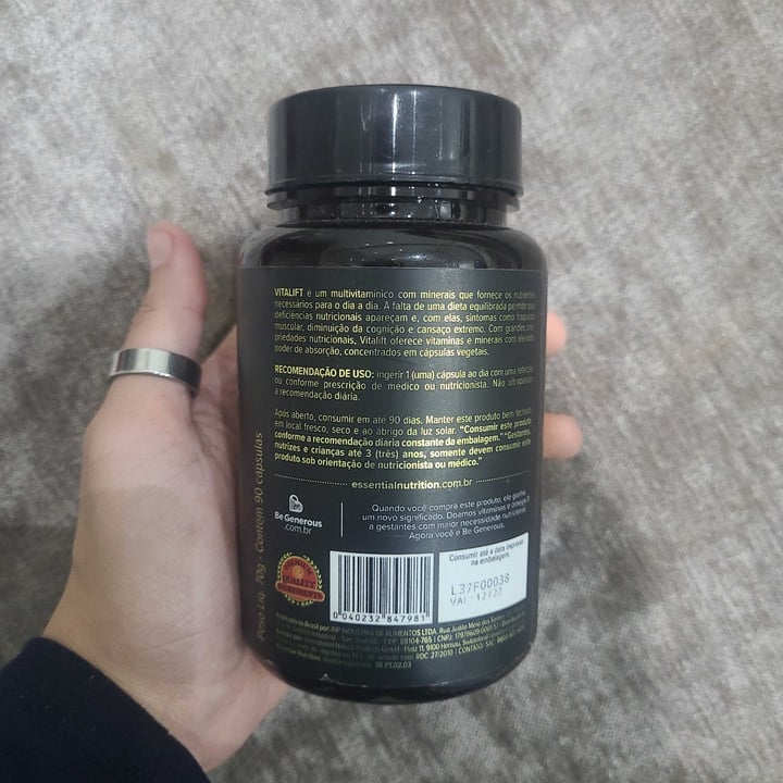 photo of Essential Nutrition Multivitaminico shared by @giovannathais on  25 May 2023 - review