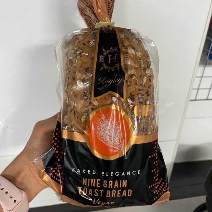 photo of Hayley Nine Grain Toast Bread shared by @csquaree on  08 Apr 2023 - review