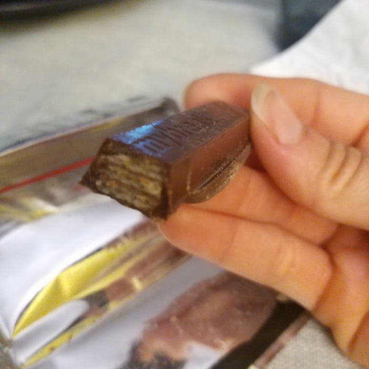 photo of Nestlé Kitkat Vegan shared by @9sissi0 on  31 May 2023 - review