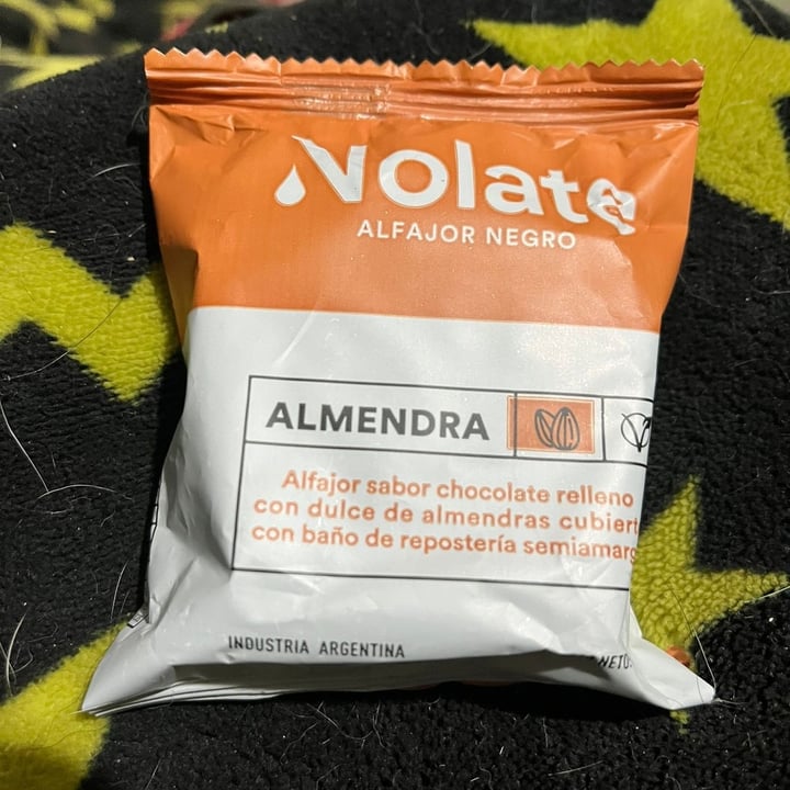 photo of Nolate Alfajor Negro De Almendras shared by @emigiberti on  15 Jun 2023 - review
