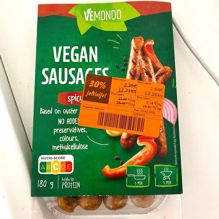 photo of Vemondo Vegan Sausages - spicy shared by @itsanavi on  10 Apr 2023 - review