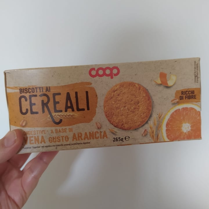 photo of Coop biscotti ai cereali digestive a base di avena gusto arancia shared by @deliaveg on  07 Mar 2023 - review