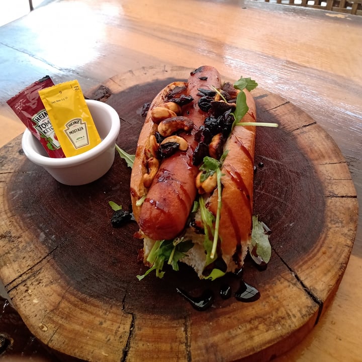 photo of The Vegan Spot Hot dog tóxico shared by @taniaislas on  11 Jun 2023 - review