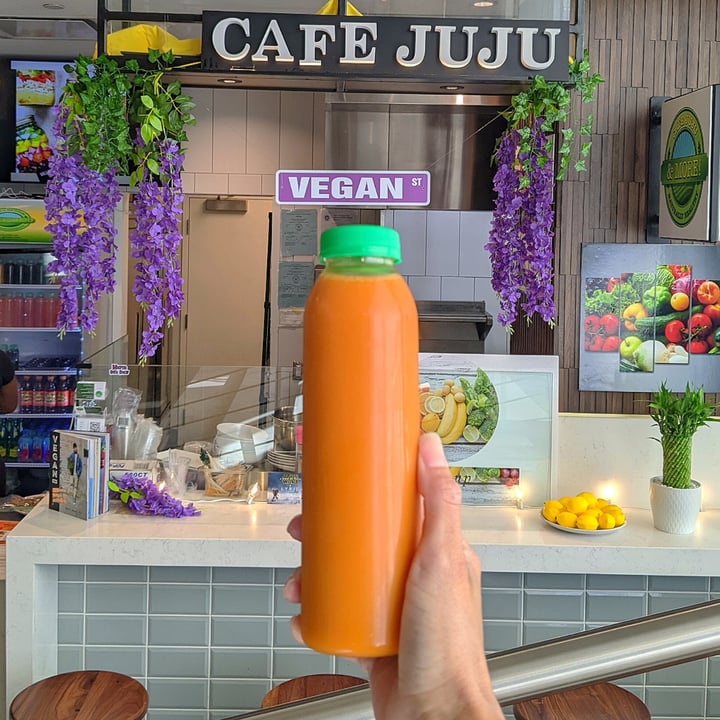 photo of Cafe Juju Carrot, Ginger and Mango Juice shared by @veggieassassin on  10 Jun 2023 - review