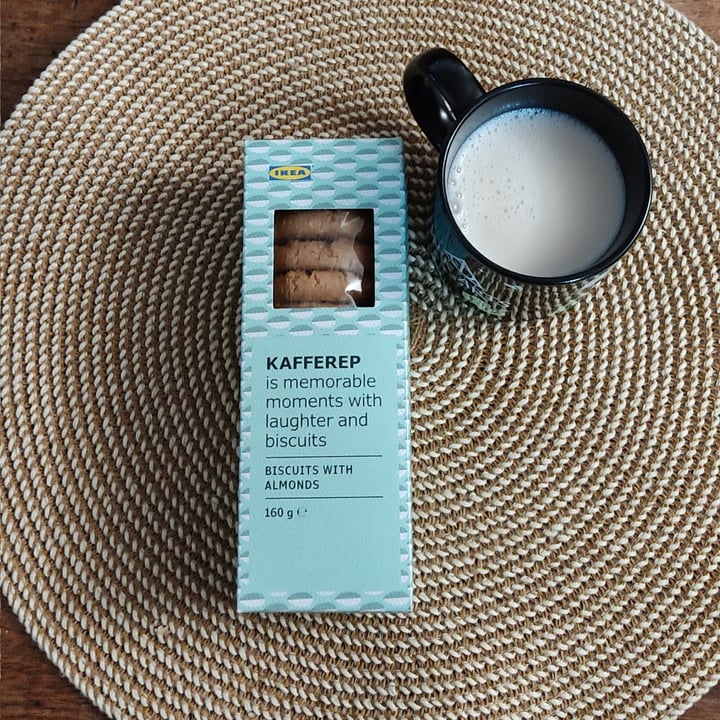 photo of Ikea Kafferep (biscuits with almonds) shared by @hypatia on  28 Apr 2023 - review