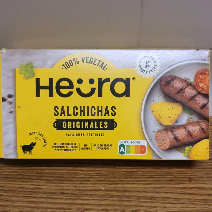 photo of Heura Salchichas Originales shared by @domingasvegan on  01 May 2023 - review