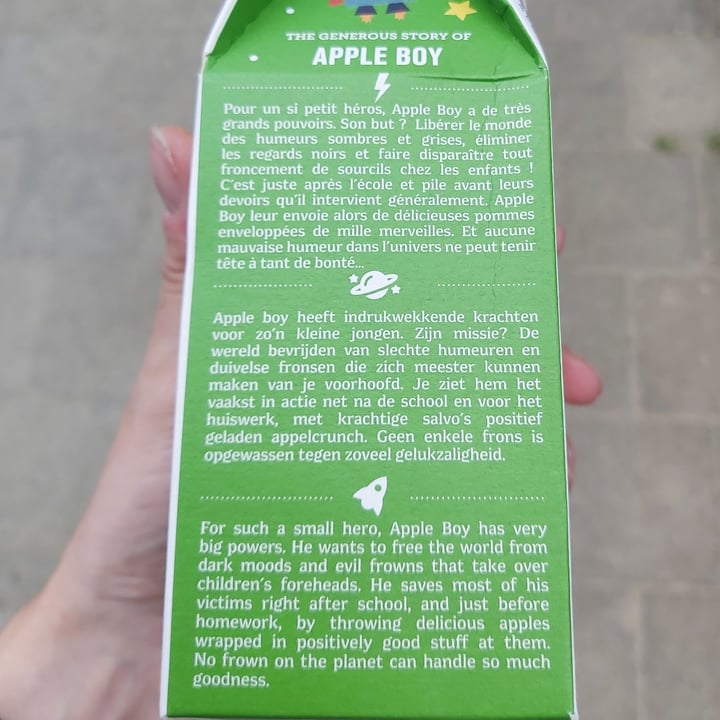 photo of Generous apple boy apple juice biscuits shared by @w-vegan-w on  19 Jul 2023 - review
