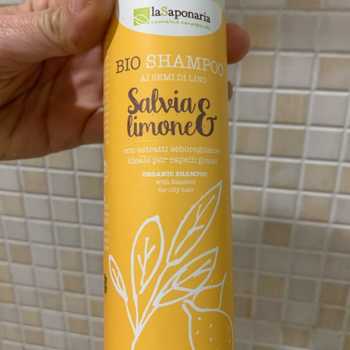 photo of La Saponaria Bio Shampoo Salvia e Limone shared by @chiaracarbone on  03 Apr 2023 - review