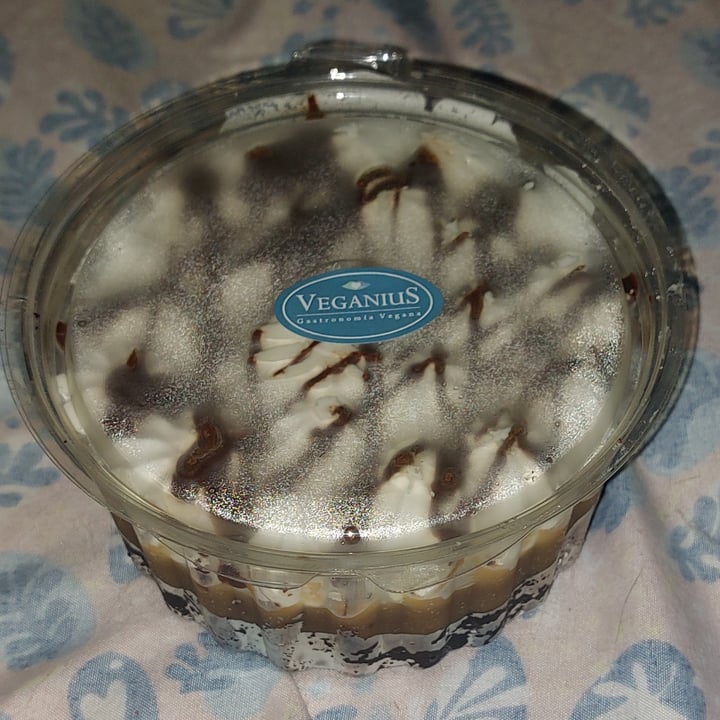 photo of Veganius Brownie y dulce de leche de almendras shared by @prilaveglia on  28 Jan 2023 - review