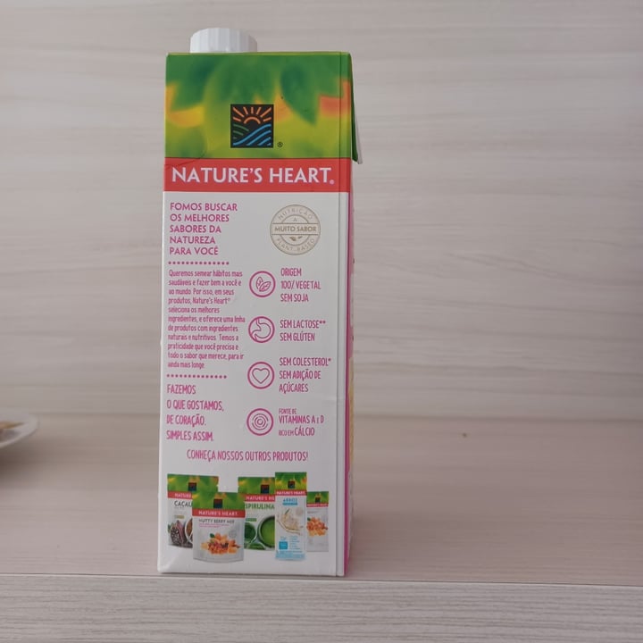 photo of Leite Vegetal Nature's Heart  Sabor Amêndoa Leite Vegetal shared by @vansmatos on  04 Jun 2023 - review