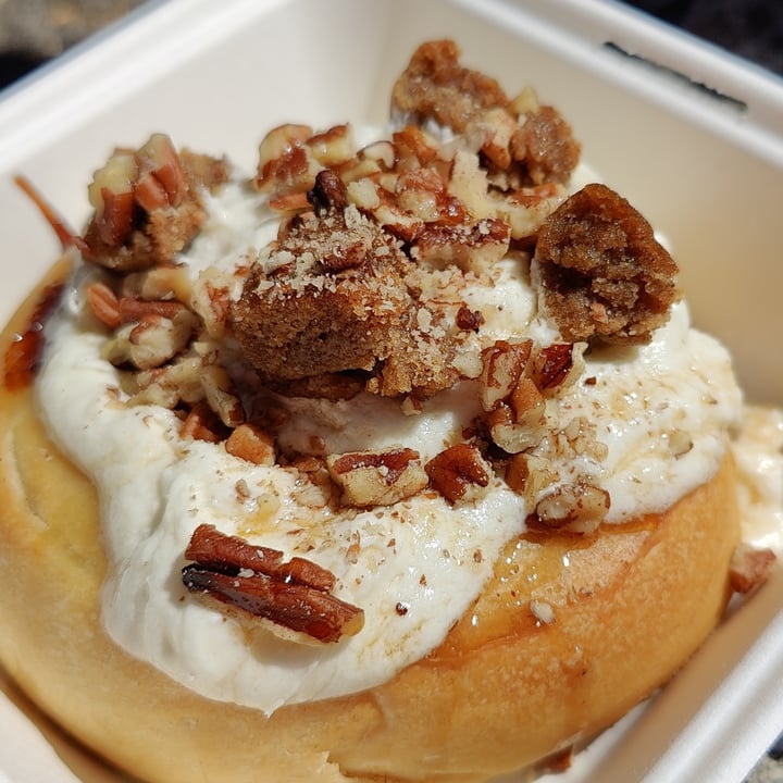 photo of Cinnaholic Victoria Welcome To Victoria Cinnamon Bun shared by @mikebroadhead on  10 Jul 2023 - review