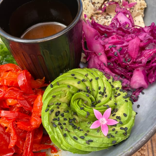 Photo of the dish “poke con riso thai”