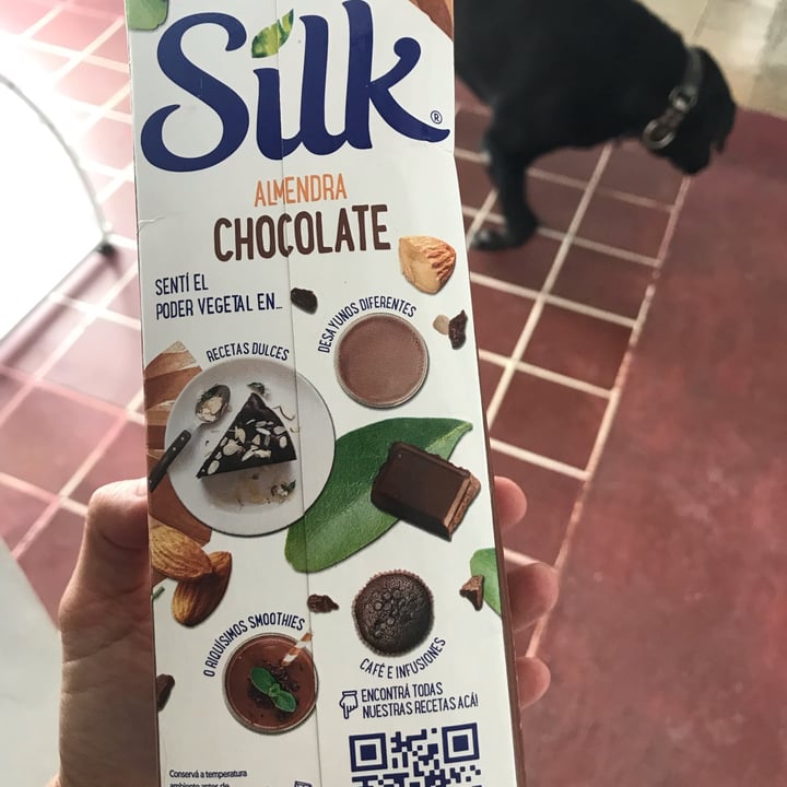 photo of Silk Alimento líquido sabor almendra chocolate shared by @janetkaren on  27 Dec 2022 - review