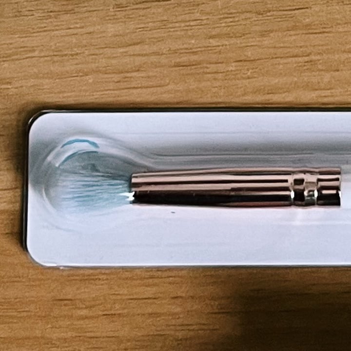 Essence eye blender brush Review abillion