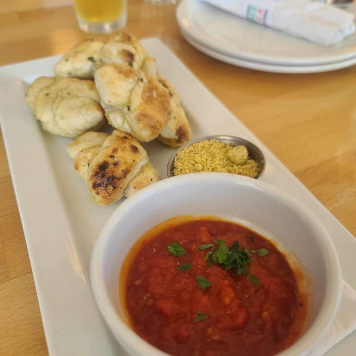 photo of Grano Pizzeria Garlic knots shared by @bessiebean on  09 Jul 2023 - review