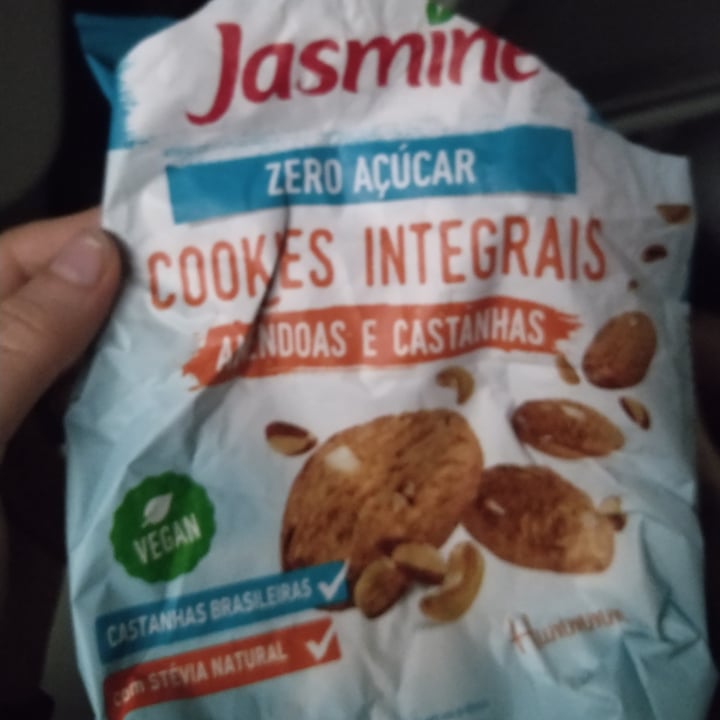 photo of Jasmine cookie integral de amêndoa e castanha zero açúcar shared by @camilahipolito on  01 Jan 2023 - review