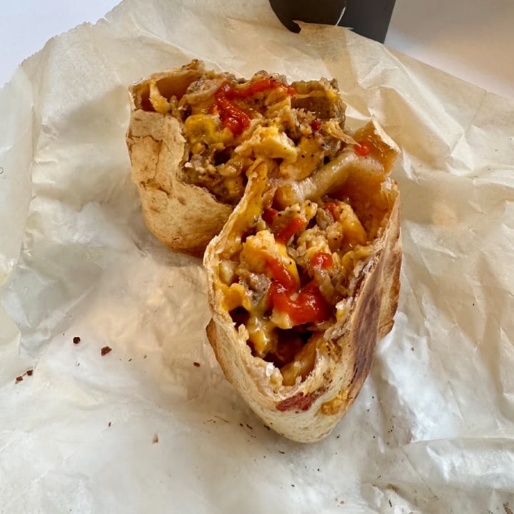 photo of Gregorys Coffee Vegan burrito shared by @alexesposito on  25 Apr 2023 - review