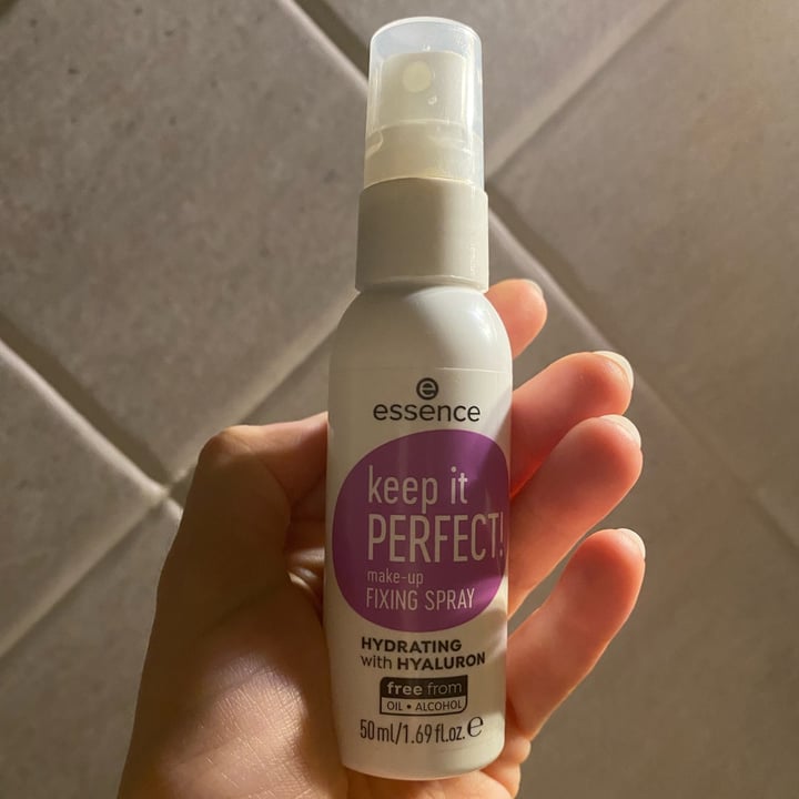 photo of Essence  Keep It PERFECT! Make-up FIXING SPRAY shared by @morghicooper on  16 Jun 2023 - review