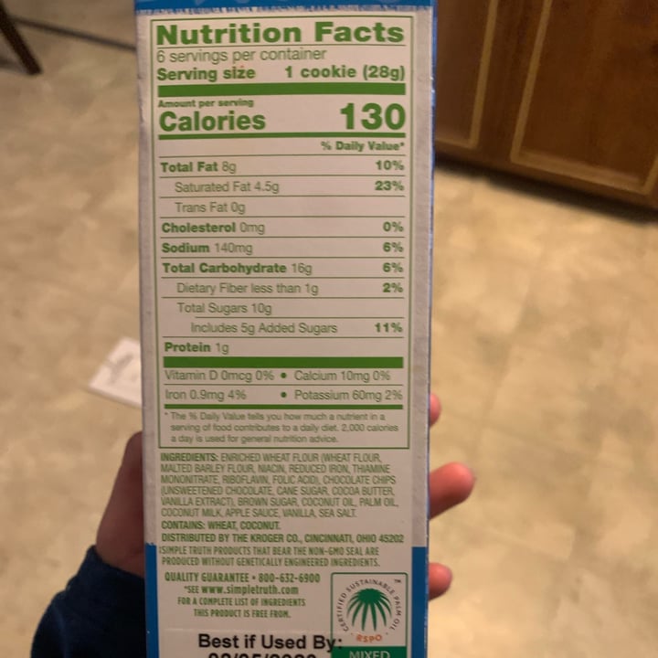 photo of Simple Truth Plant Based Chocolate Chip Cookies shared by @ceciitud0n on  17 Jan 2023 - review