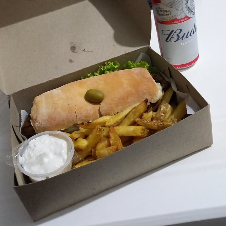 photo of Lupulus - Beer Store Lomito con papas shared by @biancapistoni on  19 Jan 2023 - review