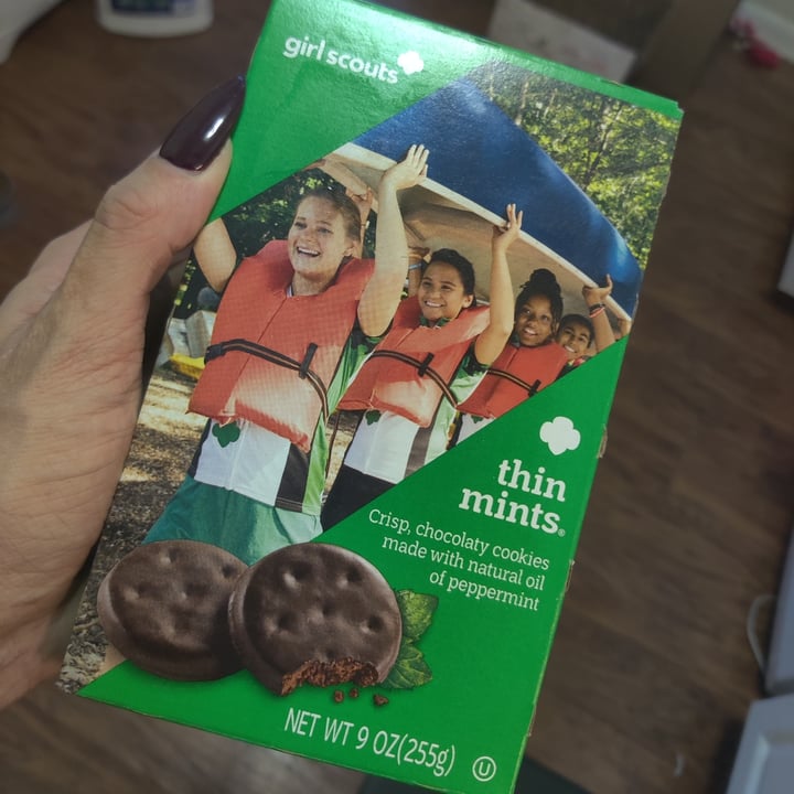 photo of Girl Scouts Thin Mints® shared by @pigeonsformiles on  11 Mar 2023 - review