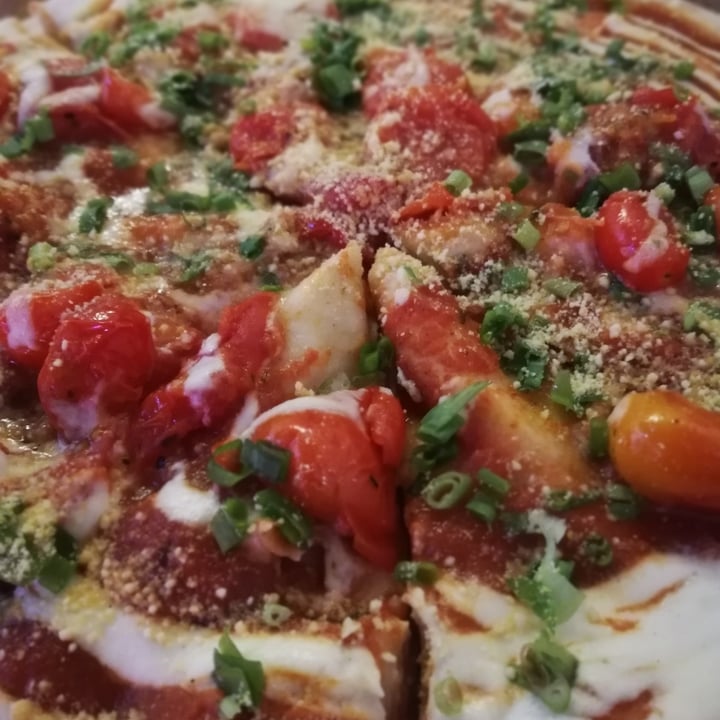 photo of Huacamole Sodita Pizza Garlic Tomate shared by @markus09 on  29 Dec 2022 - review