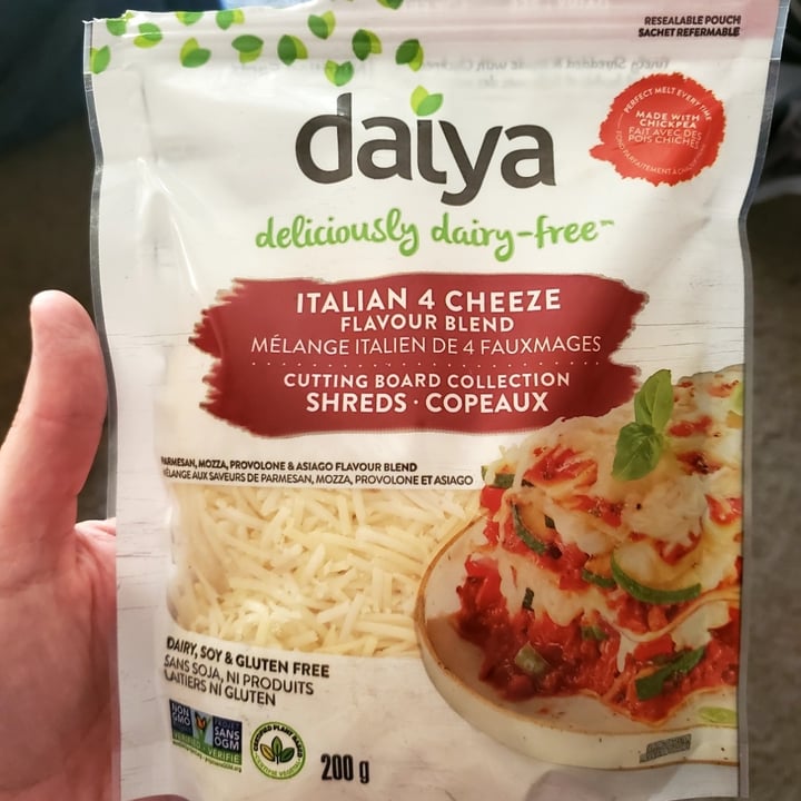photo of Daiya Italian 4 Cheeze shared by @whatacuriousnotion on  11 Jul 2023 - review