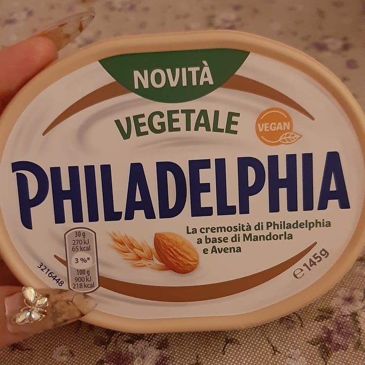 photo of Philadelphia philadelphia vegetale mandorle avena shared by @schid on  22 Jul 2023 - review