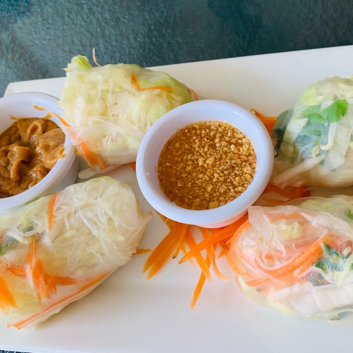photo of Blooming Thai Fresh Spring Rolls shared by @allhess on  29 Apr 2023 - review