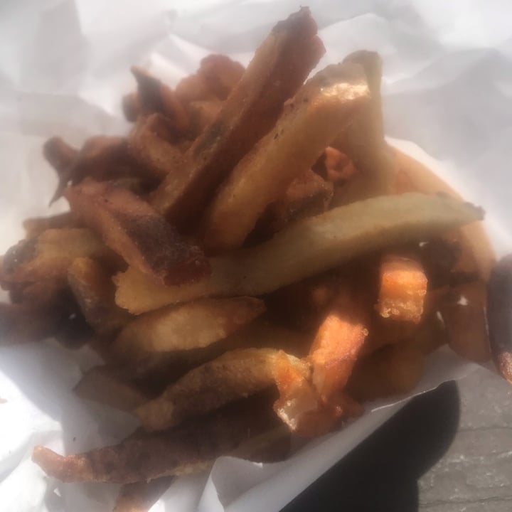 photo of Zammy's Vegan Kitchen hand cut fries shared by @arronlee on  04 May 2023 - review