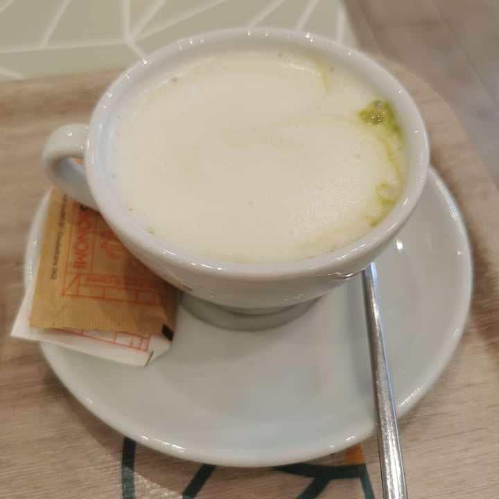 photo of Macha Café Matcha cappuccino di soia shared by @posataverde on  11 Jun 2023 - review