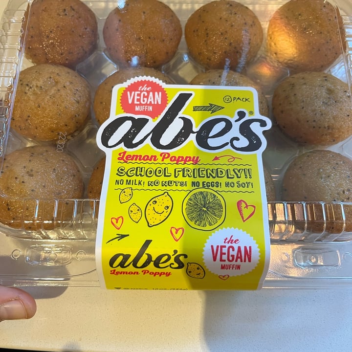 photo of Abe's Vegan Muffins Lemon Poppy Muffins shared by @oshmorethstorm on  31 Jan 2023 - review