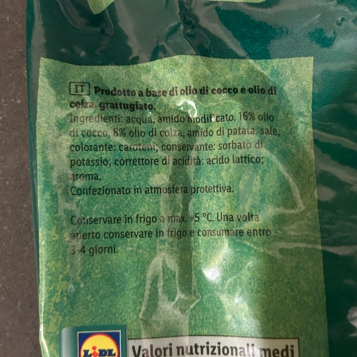 photo of Lidl grattugiato vegano shared by @ambrabc on  13 Jan 2023 - review