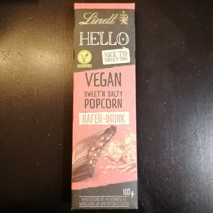 photo of Lindt Hello Vegan Sweet & Salty Popcorn shared by @paolinataaz86 on  15 Feb 2023 - review