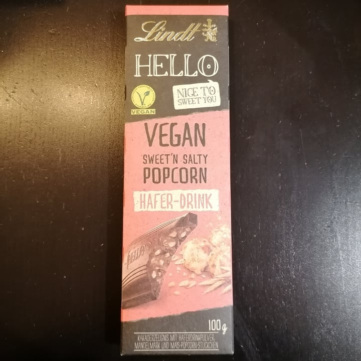 photo of Lindt Hello Sweet and Salty Popcorn shared by @paolinataaz86 on  15 Feb 2023 - review